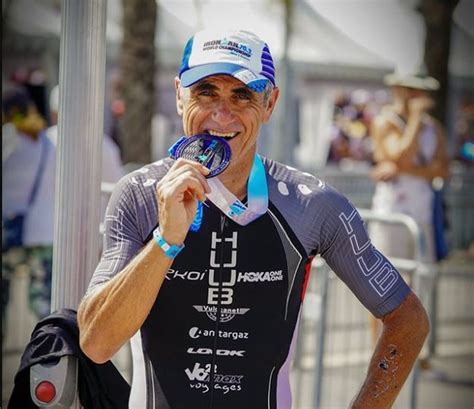 A 54 ans, l'ancien champion cycliste, Laurent Jalabert décroche .